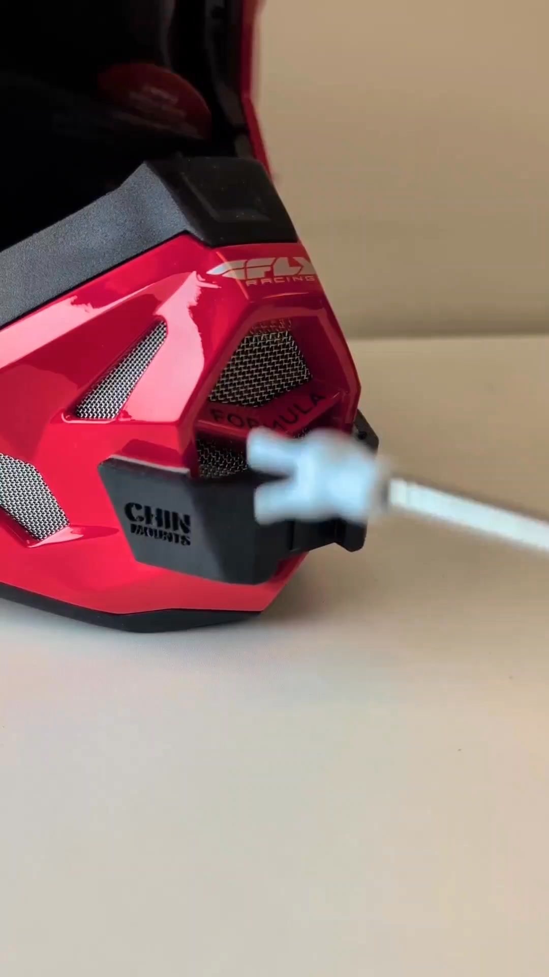 Chin Mounts