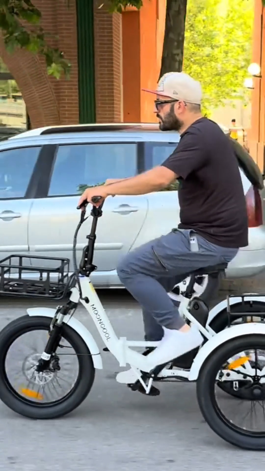 Mooncoolbikes