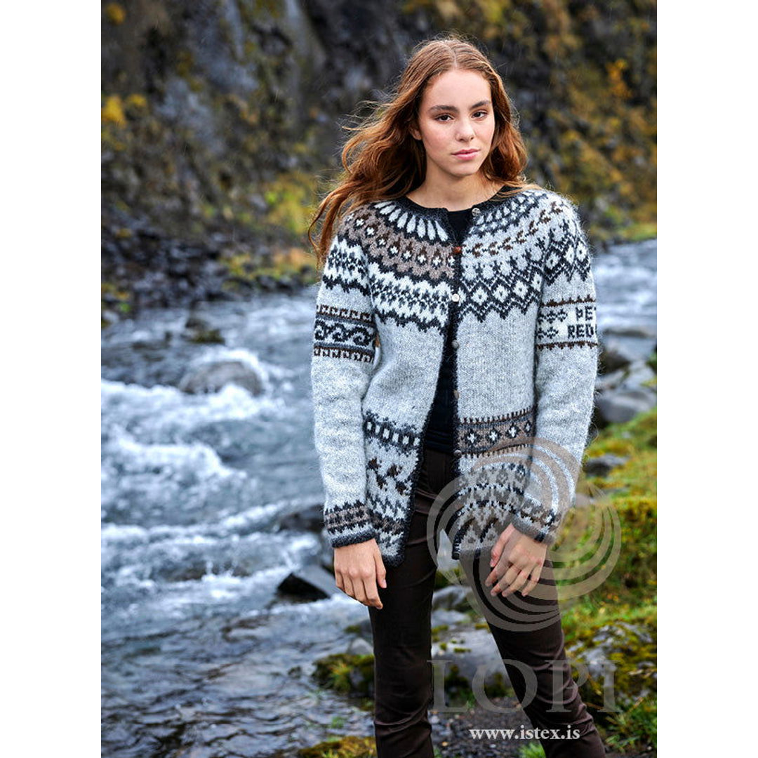 Lopi knitting