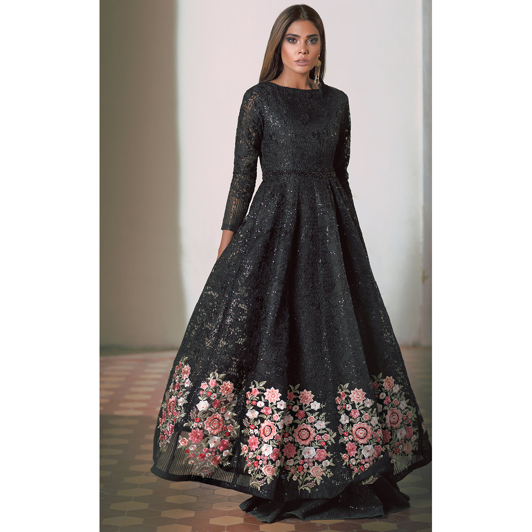 THREADS AND MOTIFS
